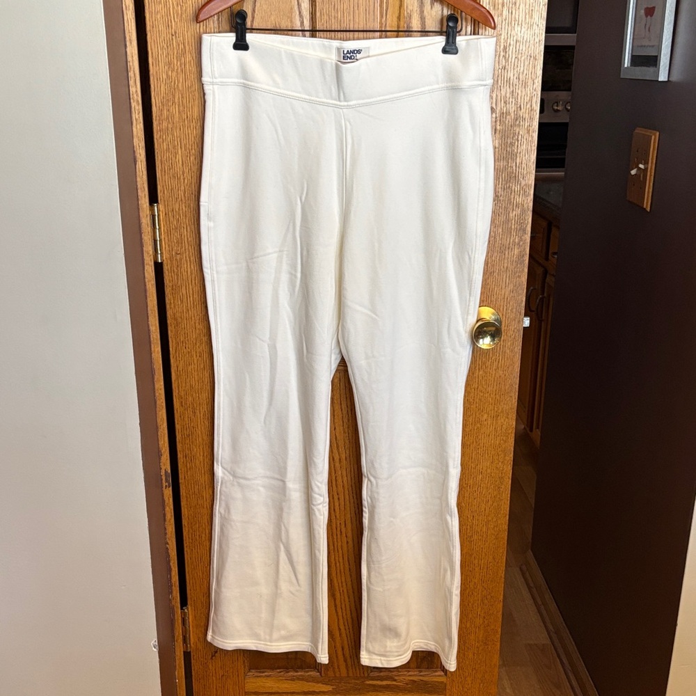 Lands End Size XL 18